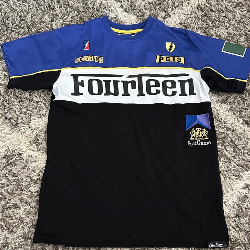 Men’s Post Game shirt size large